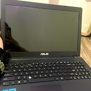 I’m selling my computer to help my grandma who got cancer.